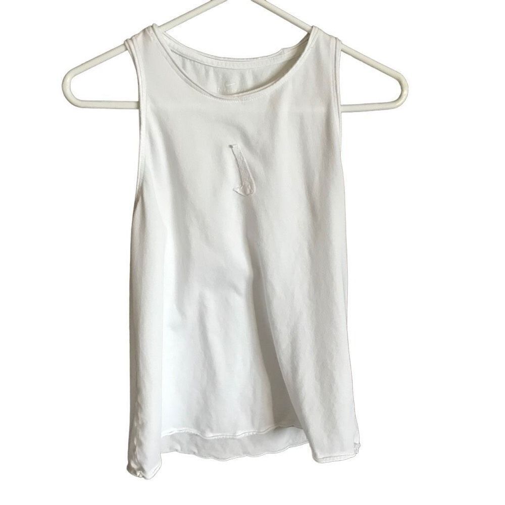 Nike dri fit SZ Small white Athletic tank top the Nike tee